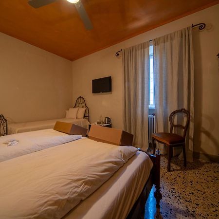 Agriturismo Podere Tovari 앙기아리 외부 사진