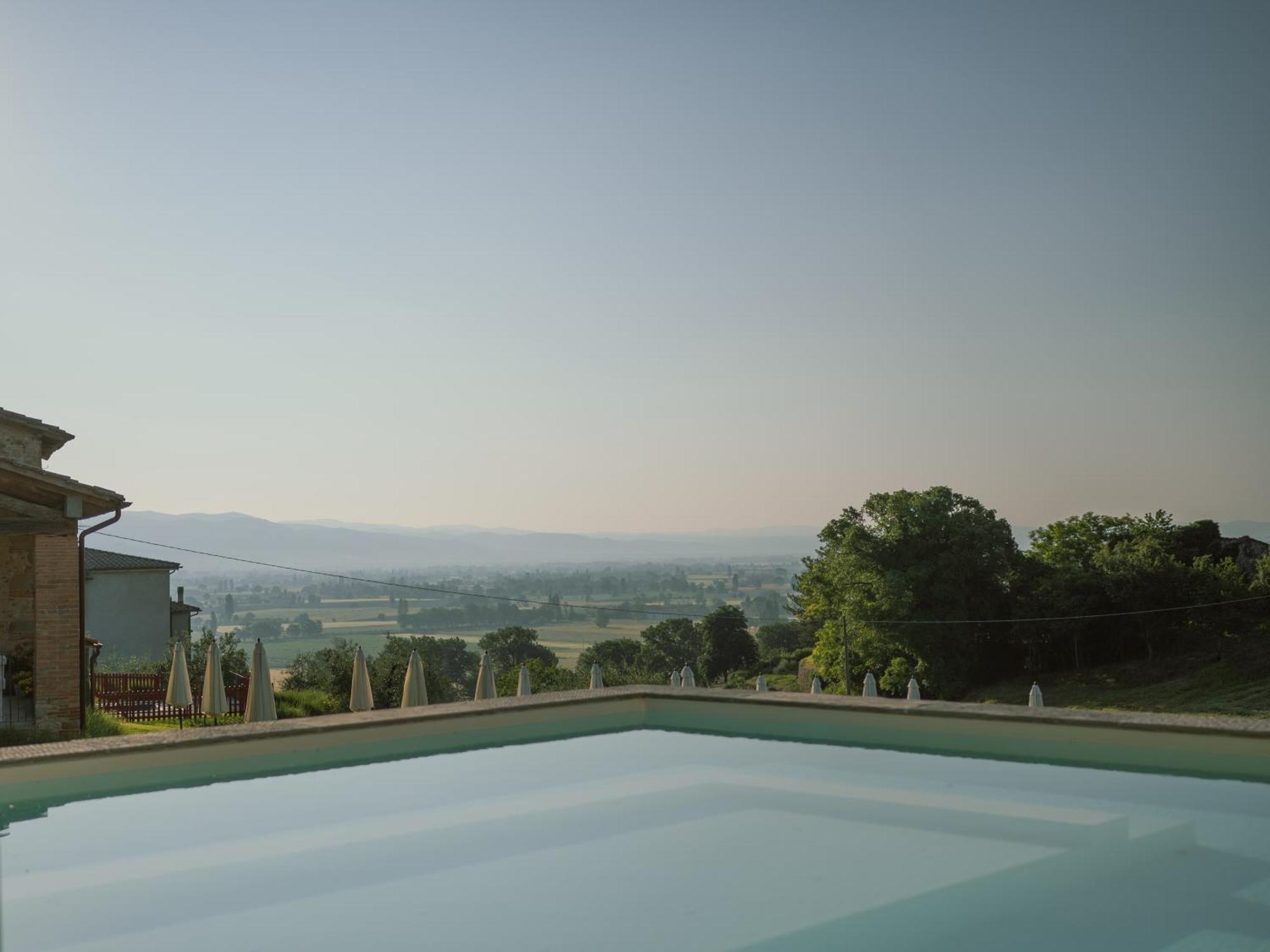 Agriturismo Podere Tovari 앙기아리 외부 사진