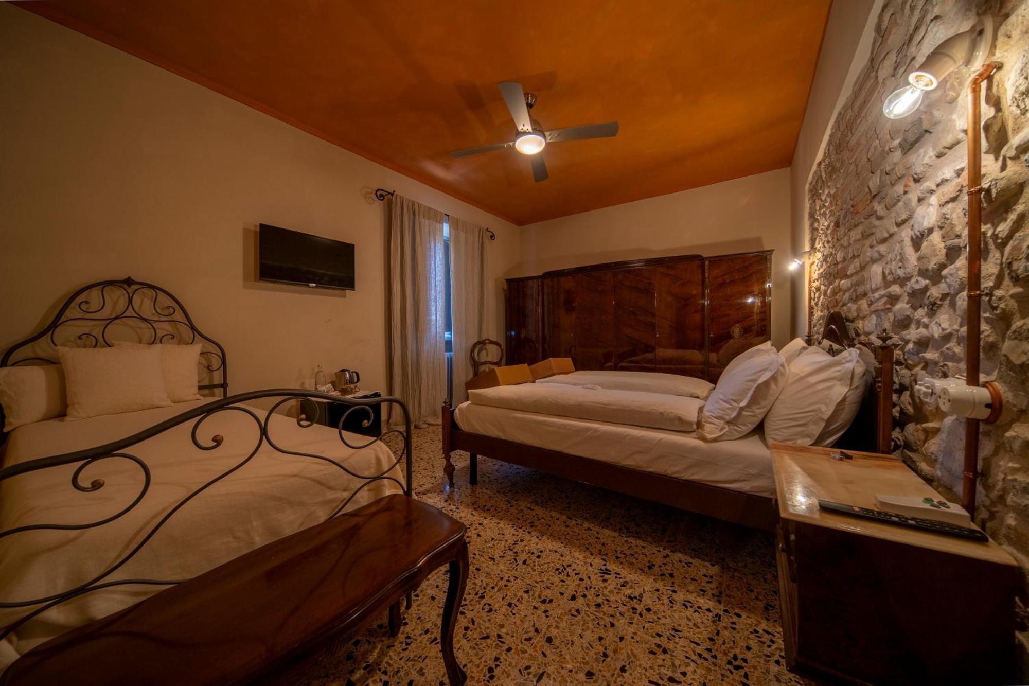 Agriturismo Podere Tovari 앙기아리 외부 사진