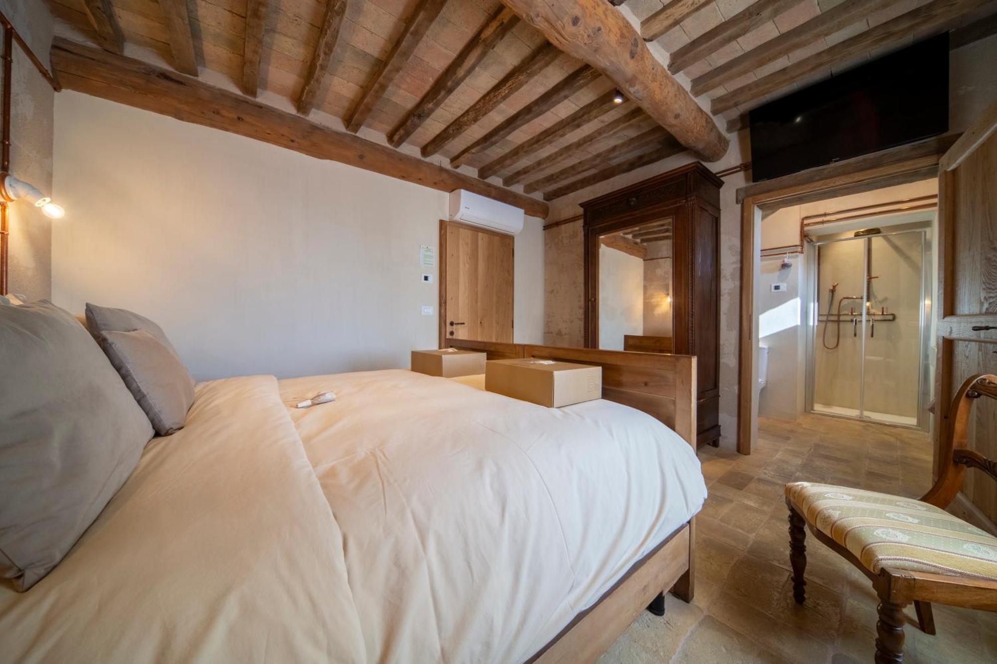 Agriturismo Podere Tovari 앙기아리 외부 사진