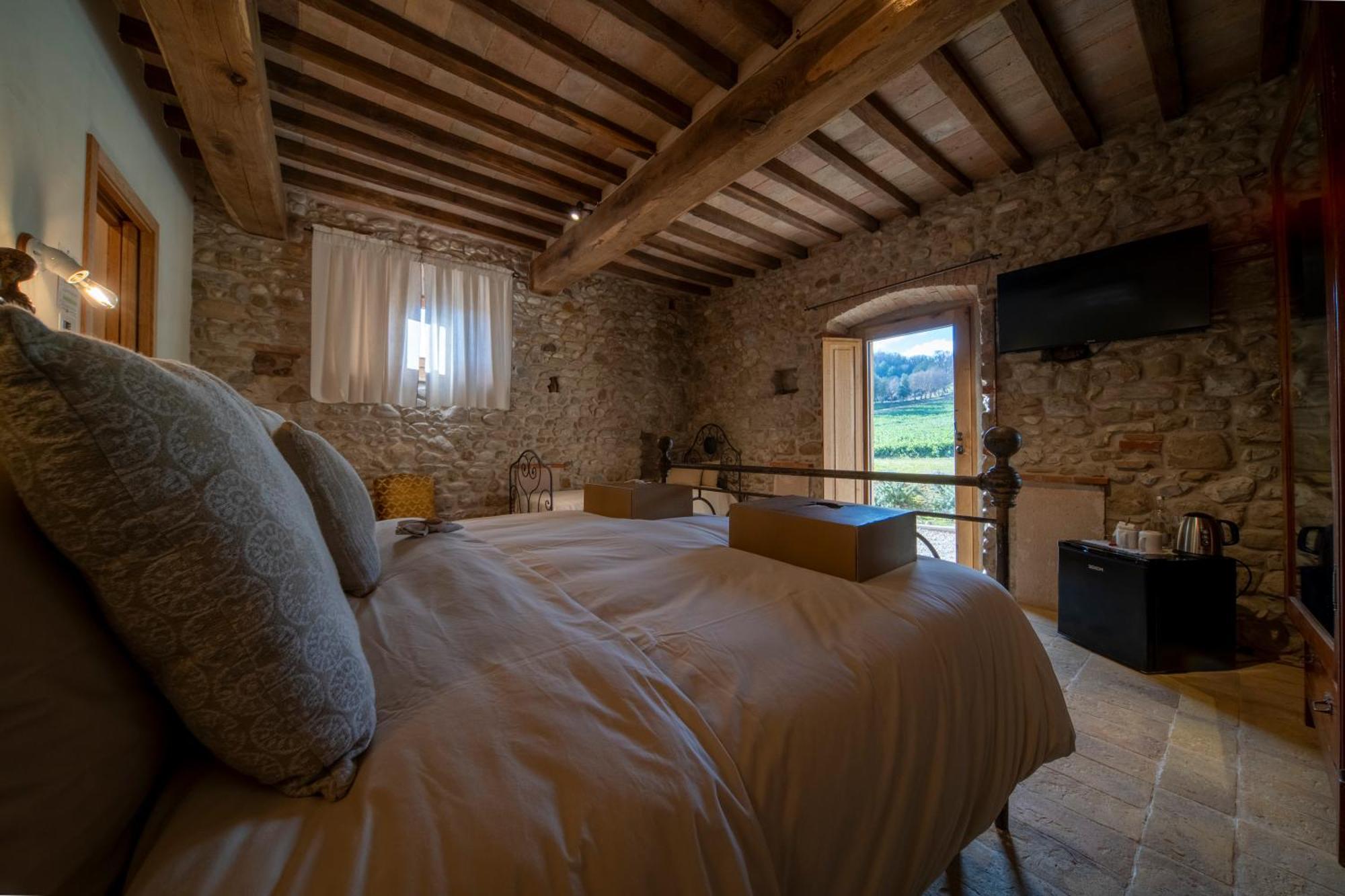 Agriturismo Podere Tovari 앙기아리 외부 사진