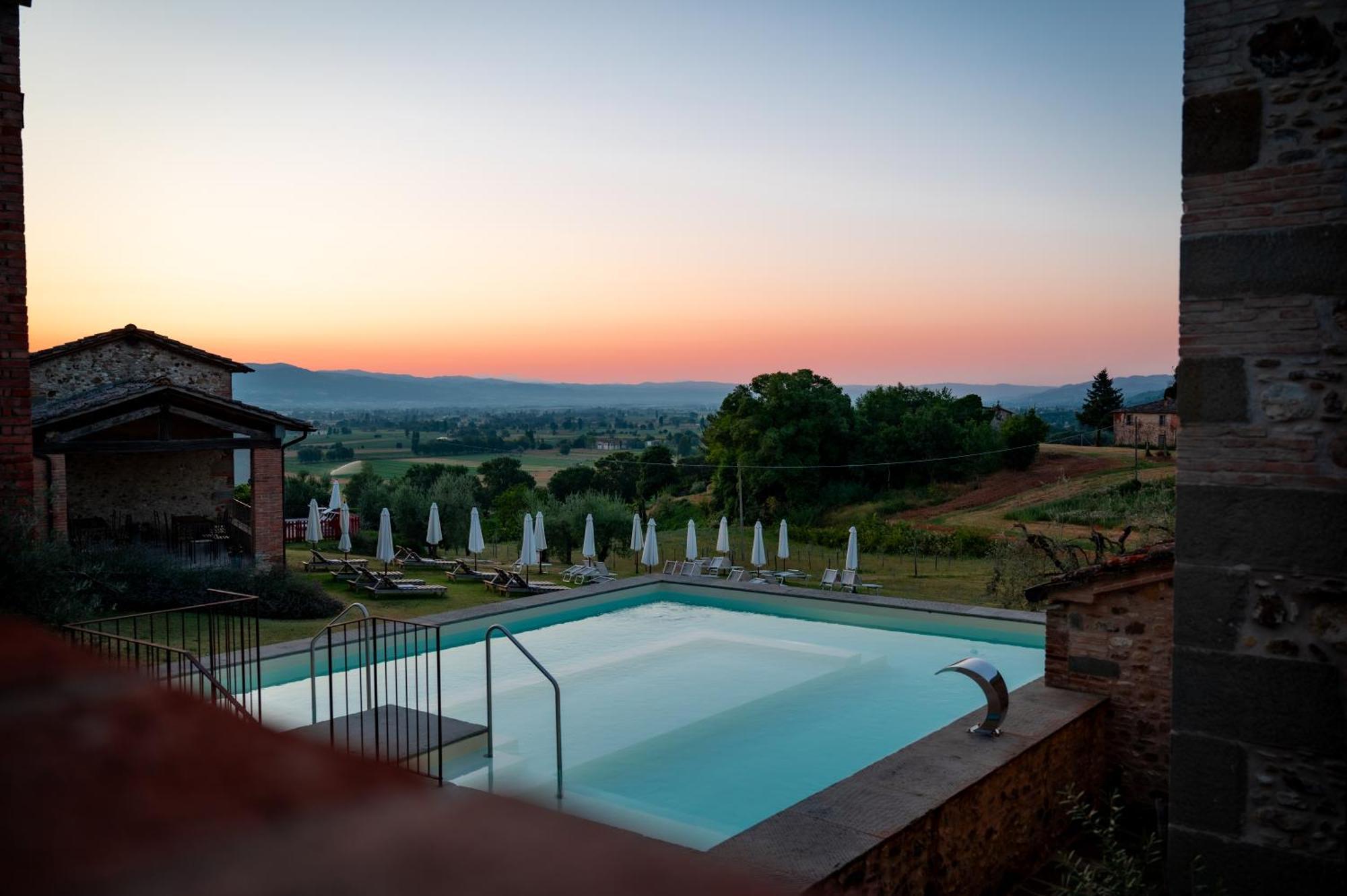 Agriturismo Podere Tovari 앙기아리 외부 사진